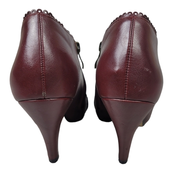 DOLCE NOME Inside Zip Ankle Booties in‎ Burgundy - Picture 10 of 14